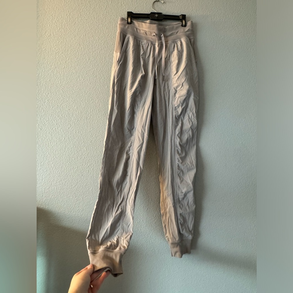 Lulu joggers